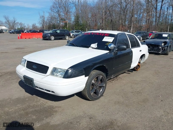 2008 Ford Police Interceptor with VIN 2FAHP71V28X159638, listed as a IAAI auction lot 41742960 with 1 mi miles. Bid and sale history available at carsss.com. Image 2.