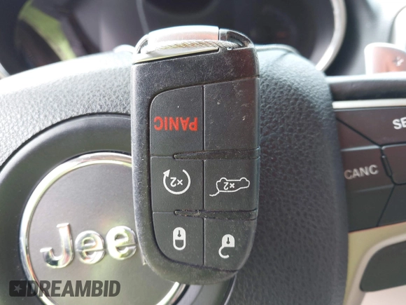 2014 Jeep Grand Cherokee Limited with VIN 1C4RJEBG7EC519984, listed as a IAAI auction lot 41578472 with 96,021 mi miles. Bid and sale history available at carsss.com. Image 11.