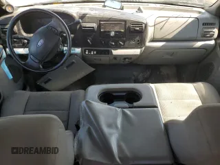 2006 Ford F-350 XL with VIN 1FTWX31P86ED89128, listed as a Copart auction lot 63640145 with 374,321 mi miles and Clean title. Bid and sale history available at DreamBid. Image 8.