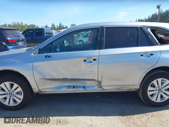 2018 Subaru Outback Premium z VIN 4S4BSACC2J3305199, wystawiony jako IAAI lot #42203899 z przebiegiem 28 804 mil mil oraz . Historia ofert i sprzedaży dostępna na DreamBid. Obrazek 6.