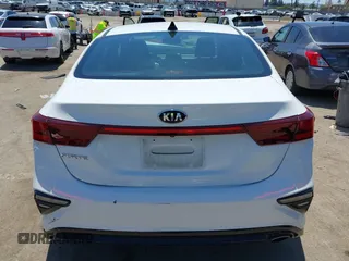 2021 Kia Forte LXS с VIN 3KPF24AD1ME309812, выставлен на аукционе IAAI как лот 42152250 с пробегом 78 471 миль миль и . История ставок и продаж доступна на DreamBid. Изображение 17.