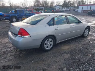 2008 Chevrolet Impala LT with VIN 2G1WT55N989163212, listed as a IAAI auction lot 41496042 with 276,259 mi miles. Bid and sale history available at carsss.com. Image 4.