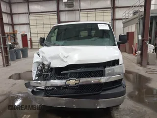 2014 Chevrolet Express Passenger LT with VIN 1GAZG1FG9E1127529, listed as a IAAI auction lot 42151349 with 192,333 mi miles and . Bid and sale history available at DreamBid. Image 12.