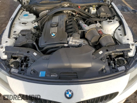 2011 BMW Z4 sDrive35is with VIN WBALM1C55BE393706, listed as a Copart auction lot 81055784 with 87,901 mi miles and Clean title. Bid and sale history available at DreamBid. Image 11.