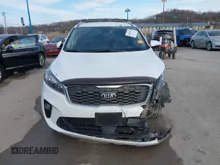 2019 Kia Sorento EX V6 with VIN 5XYPHDA5XKG507641, listed as a IAAI auction lot 41655933 with 171,136 mi miles. Bid and sale history available at carsss.com. Image 12.