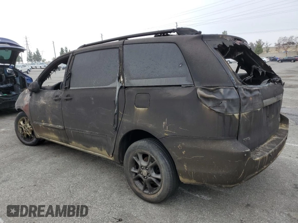 2005 Toyota Sienna XLE with VIN 5TDBA22C05S048417, listed as a Copart auction lot 58529365 with Not provided miles and Salvage title. Bid and sale history available at DreamBid. Image 2.