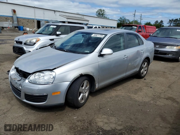 2008 Volkswagen Jetta SE with VIN 3VWRZ71K98M197780, listed as a Copart auction lot 56921725 with 172,801 mi miles and Salvage title. Bid and sale history available at DreamBid. Image 1.