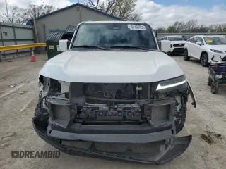 2024 Lexus GX 550 Premium z VIN JTJTBCDX6R5010822, wystawiony jako Copart lot #51168725 z przebiegiem 27 707 mil mil oraz Szkoda całkowita • Salvage title. Historia ofert i sprzedaży dostępna na DreamBid. Obrazek 5.
