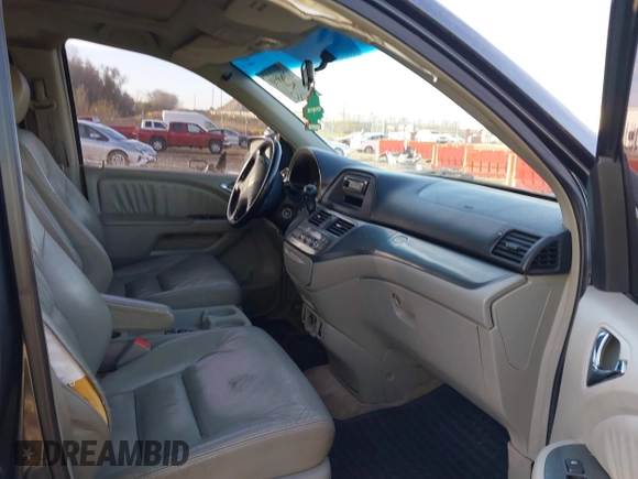 2006 Honda Odyssey EX-L with VIN 5FNRL38606B418349, listed as a IAAI auction lot 37968530 with 166,850 mi miles. Bid and sale history available at carsss.com. Image 5.