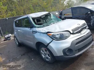 2019 Kia Soul with VIN KNDJN2A24K7018268, listed as a IAAI auction lot 40324198 with 84,432 mi miles. Bid and sale history available at carsss.com. Image 1.