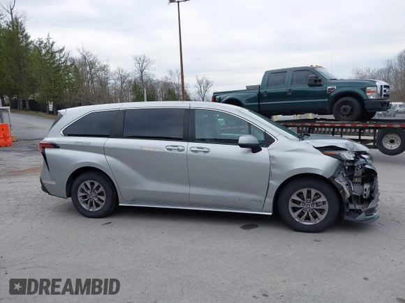 2021 Toyota Sienna LE z VIN 5TDKSKFCXMS036779, wystawiony jako IAAI lot #42037165 z przebiegiem 351 529 mil mil oraz . Historia ofert i sprzedaży dostępna na DreamBid. Obrazek 13.