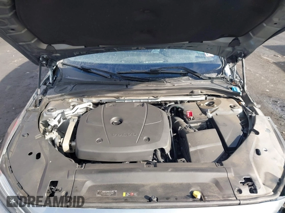 2018 Volvo S90 Momentum with VIN LVY982MK9JP023138, listed as a IAAI auction lot 41662118 with 143,464 mi miles. Bid and sale history available at carsss.com. Image 10.