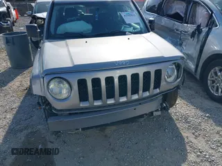 2017 Jeep Patriot Sport with VIN 1C4NJRBB7HD145143, listed as a IAAI auction lot 41541812 with 79,924 mi miles and . Bid and sale history available at DreamBid. Image 13.