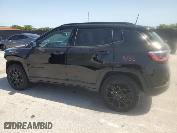 2023 Jeep Compass Latitude с VIN 3C4NJDBN4PT545862, выставлен на аукционе Copart как лот 57209695 с пробегом 11 138 миль миль и Списание • Salvage title. История ставок и продаж доступна на DreamBid. Изображение 2.