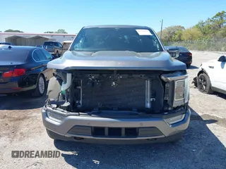 2022 Ford F-150 XL with VIN 1FTFW1E8XNFA41995, listed as a IAAI auction lot 41743193 with 1 mi miles. Bid and sale history available at carsss.com. Image 11.