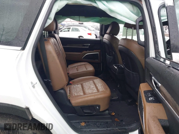 2020 Kia Telluride SX z VIN 5XYP5DHC8LG020971, wystawiony jako IAAI lot #41108655 z przebiegiem 53 851 mil mil oraz . Historia ofert i sprzedaży dostępna na DreamBid. Obrazek 8.