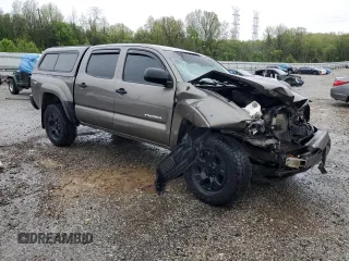 2011 Toyota Tacoma with VIN 3TMLU4EN3BM061971, listed as a Copart auction lot 51469625 with 201,592 mi miles and Clean Title. Bid and sale history available at carsss.com. Image 4.