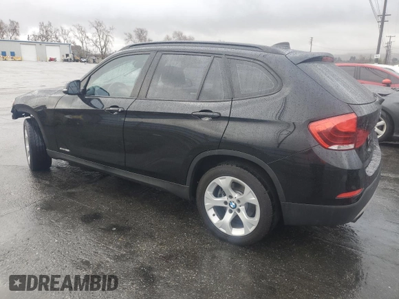 2015 BMW X1 sDrive28i with VIN WBAVM1C55FVW56937, listed as a Copart auction lot 45050785 with 77,736 mi miles and Salvage Title. Bid and sale history available at carsss.com. Image 2.