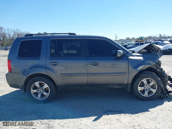 2012 Honda Pilot EX-L with VIN 5FNYF3H59CB015301, listed as a IAAI auction lot 41733029 with 365,345 mi miles. Bid and sale history available at carsss.com. Image 13.