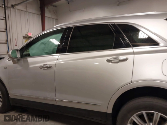 2017 Cadillac XT5 Premium Luxury AWD with VIN 1GYKNERS1HZ282954, listed as a IAAI auction lot 41217097 with 63,154 mi miles. Bid and sale history available at carsss.com. Image 15.