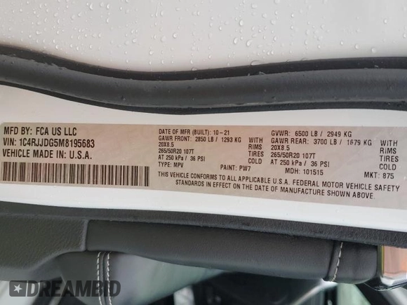 2021 Jeep Grand Cherokee Overland with VIN 1C4RJJDG5M8195683, listed as a Copart auction lot 48133075 with Not provided miles and Salvage title. Bid and sale history available at DreamBid. Image 13.