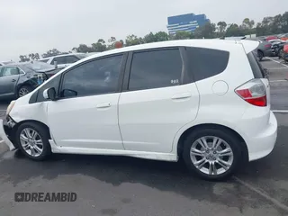 2010 Honda Fit Sport with VIN JHMGE8H43AC031411, listed as a IAAI auction lot 42599400 with 218,730 mi miles and . Bid and sale history available at DreamBid. Image 15.