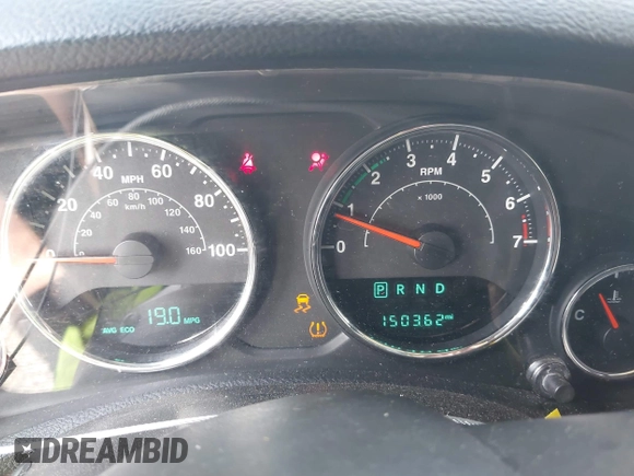 2018 Jeep Wrangler Unlimited Sport S z VIN 1C4HJWDG2JL929231, wystawiony jako IAAI lot #42282904 z przebiegiem 150 362 mil mil oraz . Historia ofert i sprzedaży dostępna na DreamBid. Obrazek 7.