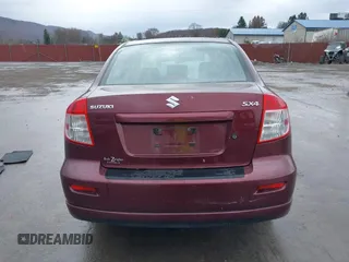 2008 Suzuki SX4 Sport z VIN JS2YC414985100007, wystawiony jako IAAI lot #41849082 z przebiegiem 157 595 mil mil oraz . Historia ofert i sprzedaży dostępna na DreamBid. Obrazek 16.