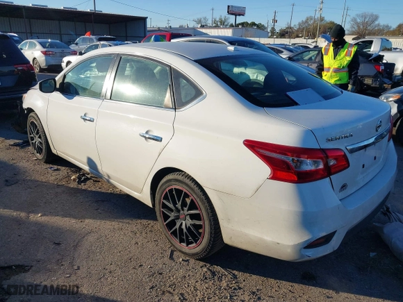 2019 Nissan Sentra SR with VIN 3N1AB7AP0KY312415, listed as a IAAI auction lot 41263258 with 99,903 mi miles. Bid and sale history available at carsss.com. Image 3.