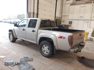 2005 Chevrolet Colorado 1SF LS Z71 with VIN 1GCDT136X58154321, listed as a IAAI auction lot 41906743 with 116,971 mi miles. Bid and sale history available at carsss.com. Image 3.