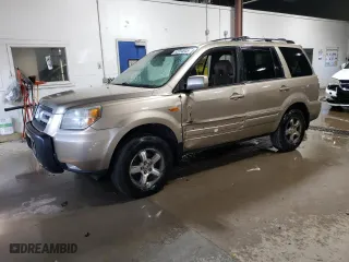 2006 Honda Pilot EX-L with VIN 5FNYF18516B004298, listed as a Copart auction lot 52034645 with 276,019 mi miles and Salvage Title. Bid and sale history available at carsss.com. Image 1.