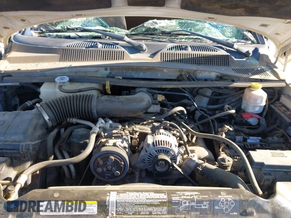2005 Jeep Liberty Sport with VIN 1J4GK48KX5W679070, listed as a IAAI auction lot 41807899 with 157,726 mi miles. Bid and sale history available at carsss.com. Image 10.