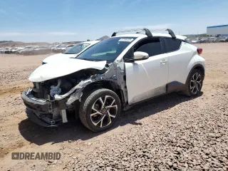 2019 Toyota C-HR XLE z VIN JTNKHMBX4K1016293, wystawiony jako Copart lot #57795435 z przebiegiem 93 628 mil mil oraz Szkoda całkowita • Salvage title. Historia ofert i sprzedaży dostępna na DreamBid. Obrazek 1.