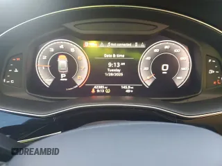 2019 Audi Q8 Premium z VIN WA1AVAF16KD010811, wystawiony jako Copart lot #42600195 z przebiegiem 42 385 mil mil oraz Czysty tytuł • Clean title. Historia ofert i sprzedaży dostępna na DreamBid. Obrazek 9.