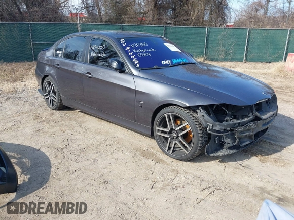 2007 BMW 3 Series 328xi with VIN WBAVC93587K031632, listed as a IAAI auction lot 41711350 with 184,703 mi miles. Bid and sale history available at carsss.com. Image 1.