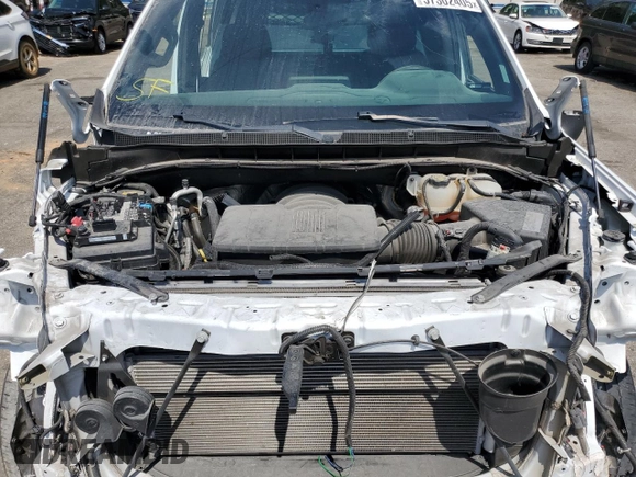 2021 Chevrolet Tahoe Commercial z VIN 1GNSCLED3MR458377, wystawiony jako Copart lot #57302405 z przebiegiem 26 846 mil mil oraz Szkoda całkowita • Salvage title. Historia ofert i sprzedaży dostępna na DreamBid. Obrazek 11.
