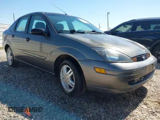 2004 Ford Focus SE with VIN 1FAFP34394W152606, listed as a IAAI auction lot 41833454 with 287,290 mi miles and . Bid and sale history available at carsss.com. Image 1.