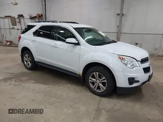2015 Chevrolet Equinox LT z VIN 2GNALBEK7F1161421, wystawiony jako IAAI lot #42559808 z przebiegiem 137 398 mil mil oraz . Historia ofert i sprzedaży dostępna na DreamBid. Obrazek 1.