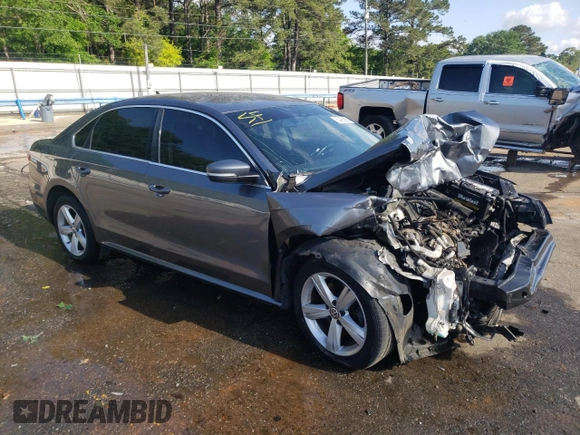 2015 Volkswagen Passat Limited Edition Edition z VIN 1VWAT7A33FC088673, wystawiony jako Copart lot #53455905 z przebiegiem 143 953 mil mil oraz Szkoda całkowita • Salvage title. Historia ofert i sprzedaży dostępna na DreamBid. Obrazek 4.