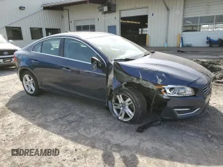2015 Volvo S60 T5 Drive-E Premier z VIN YV140MFK7F2355529, wystawiony jako Copart lot #48684345 z przebiegiem 159 545 mil mil oraz Szkoda całkowita • Salvage title. Historia ofert i sprzedaży dostępna na DreamBid. Obrazek 4.