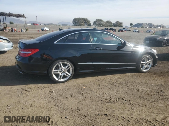 2013 Mercedes-Benz E 550 z VIN WDDKJ7DB7DF203289, wystawiony jako Copart lot #86887974 z przebiegiem 130 987 mil mil oraz Szkoda całkowita • Salvage title. Historia ofert i sprzedaży dostępna na DreamBid. Obrazek 3.