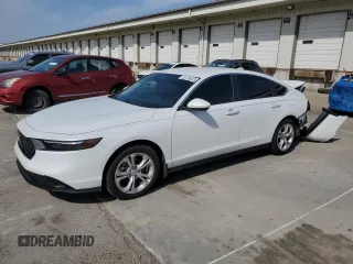 2024 Honda Accord LX z VIN 1HGCY1F29RA069993, wystawiony jako Copart lot #52726035 z przebiegiem 7155 mil mil oraz Szkody całkowita. Historia ofert i sprzedaży dostępna na DreamBid. Obrazek 1.