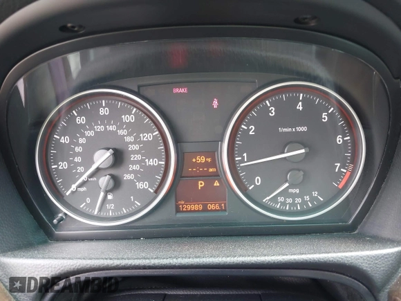 2008 BMW 3 Series 328i with VIN WBAVC53518F008938, listed as a IAAI auction lot 42150683 with 129,989 mi miles. Bid and sale history available at carsss.com. Image 7.