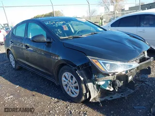 2020 Hyundai Elantra SE with VIN 5NPD74LF2LH515044, listed as a IAAI auction lot 40904053 with 33,341 mi miles. Bid and sale history available at carsss.com. Image 1.