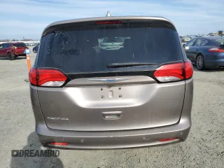 2018 Chrysler Pacifica Touring z VIN 2C4RC1DG4JR148588, wystawiony jako Copart lot #42432465 z przebiegiem 147 112 mil mil oraz Czysty tytuł • Clean title. Historia ofert i sprzedaży dostępna na DreamBid. Obrazek 6.
