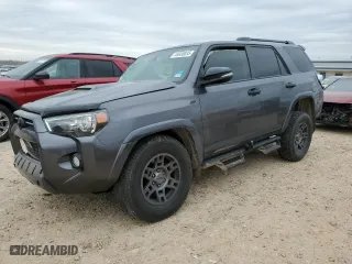 2020 Toyota 4Runner SR5 with VIN JTEBU5JR7L5795512, listed as a Copart auction lot 46930035 with 69,644 mi miles and Salvage Title. Bid and sale history available at carsss.com. Image 1.