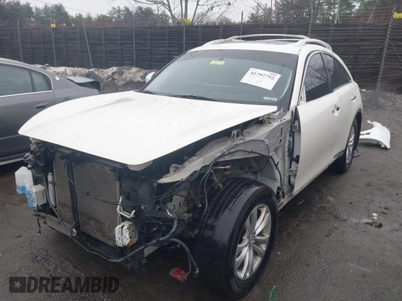 2013 Infiniti FX with VIN JN8CS1MW9DM173949, listed as a IAAI auction lot 41797752 with 107,470 mi miles. Bid and sale history available at carsss.com. Image 19.