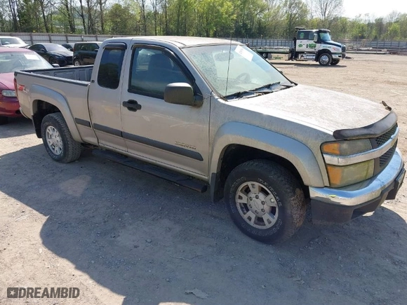 2004 Chevrolet Colorado LS Z85 with VIN 1GCDT196248122422, listed as a IAAI auction lot 42083858 with 220,648 mi miles. Bid and sale history available at carsss.com. Image 1.