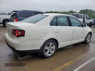 2008 Volkswagen Jetta SE с VIN 3VWRZ71K68M102415, выставлен на аукционе Copart как лот 58691905 с пробегом 151 021 миль миль и Списание • Salvage title. История ставок и продаж доступна на DreamBid. Изображение 3.