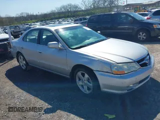 2003 Acura TL Type S with VIN 19UUA56803A024369, listed as a IAAI auction lot 41891199 with 206,727 mi miles. Bid and sale history available at carsss.com. Image 1.